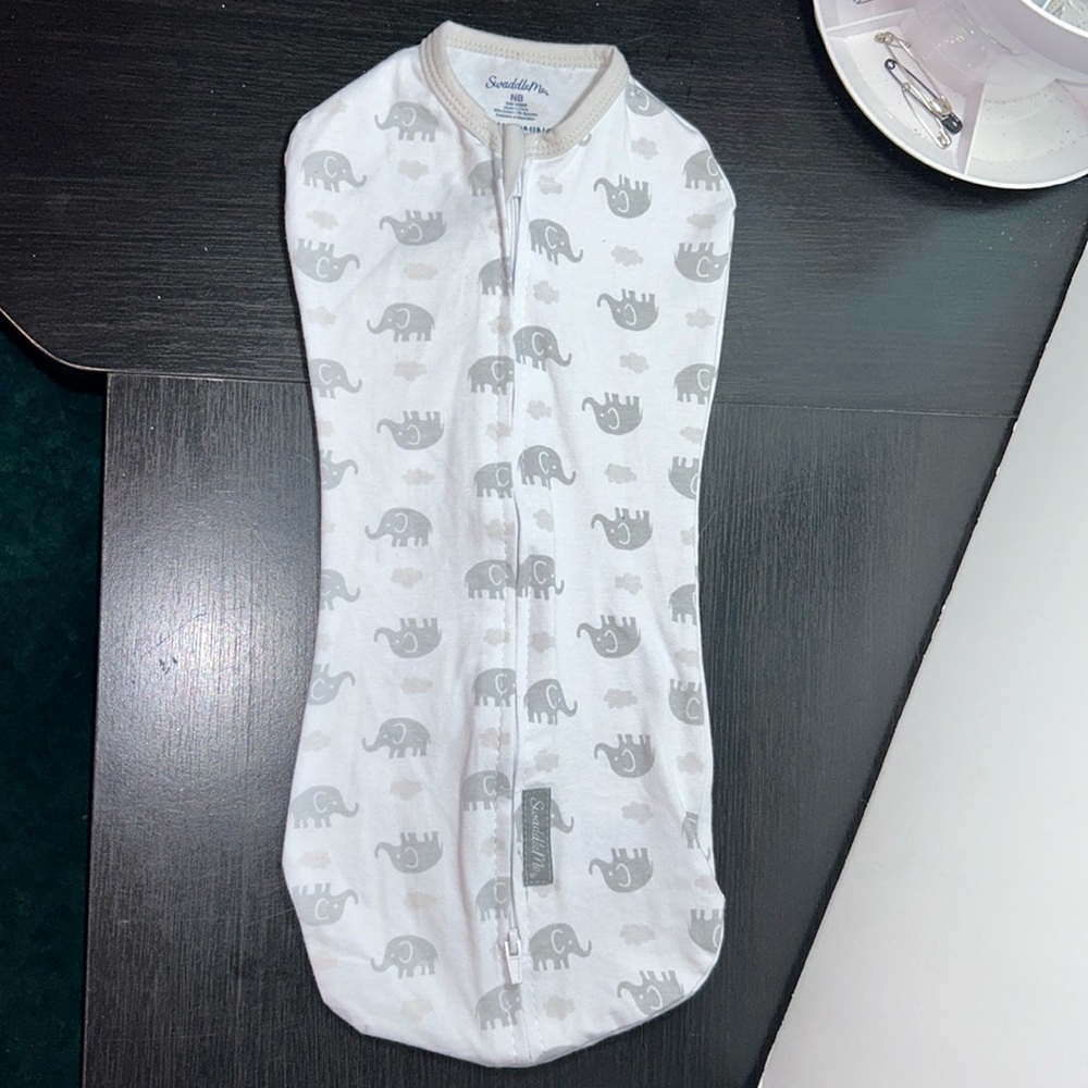 SwaddleMe Newborn NB Cotton Zip Up Swaddle - Elephants